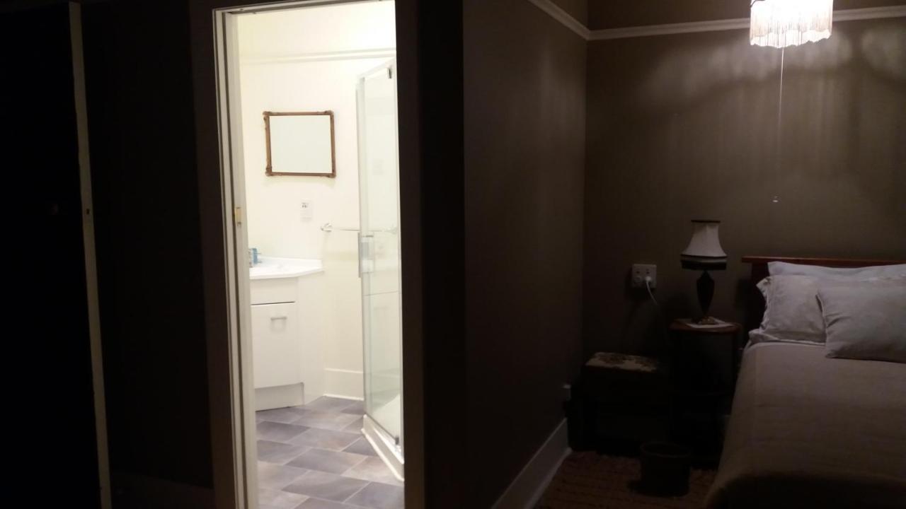 Chimneys B&B อามารู ภายนอก รูปภาพ