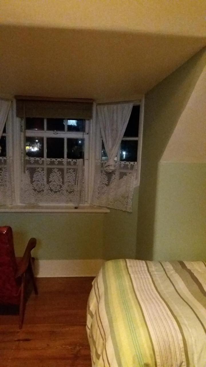 Chimneys B&B อามารู ภายนอก รูปภาพ